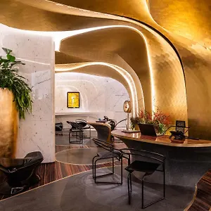 Hotel Romeo