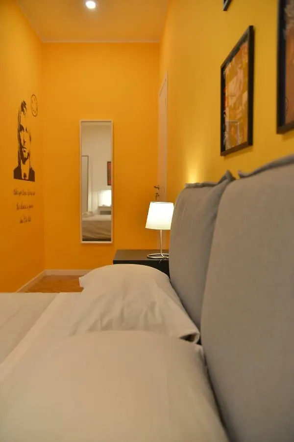 All You Need Is Rome Guesthouse בית הארחה