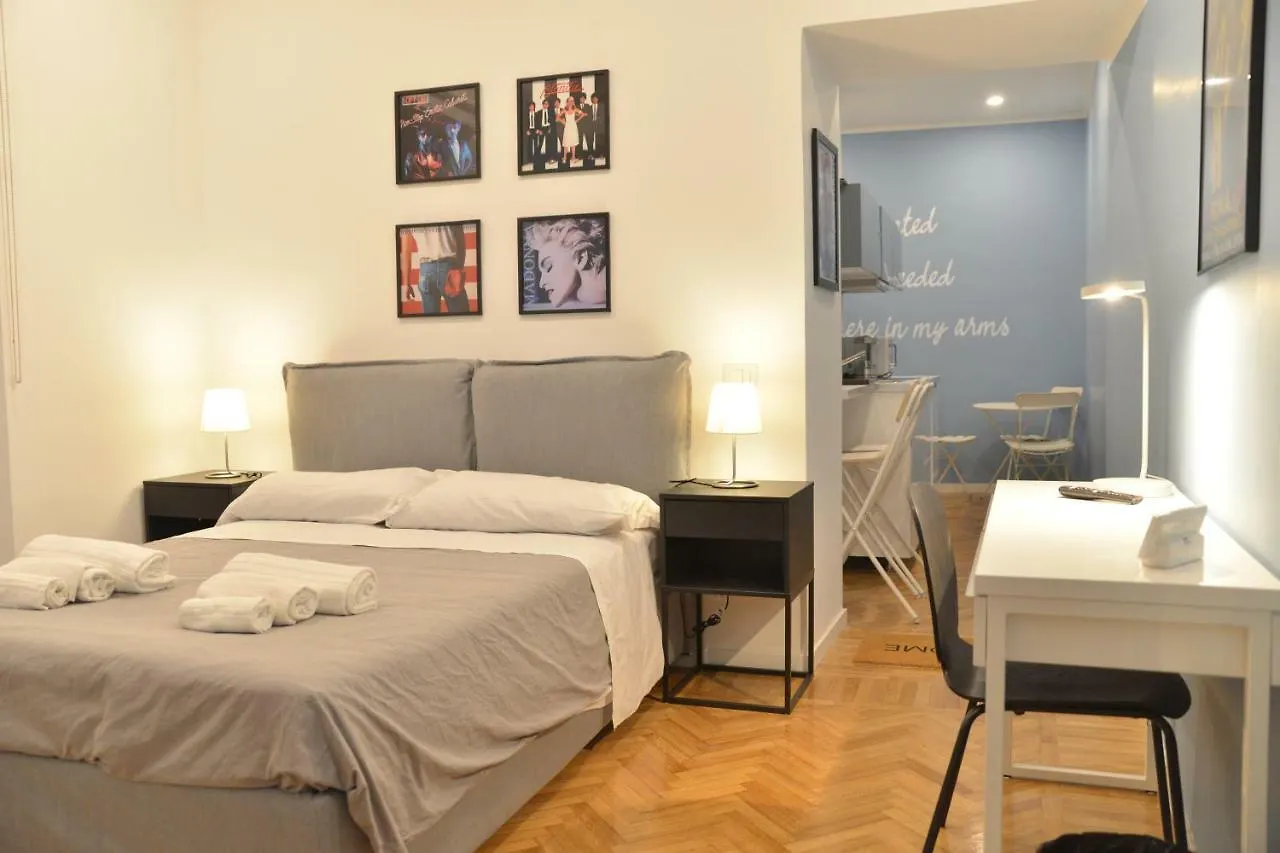** בית הארחה All You Need Is Rome Guesthouse איטליה