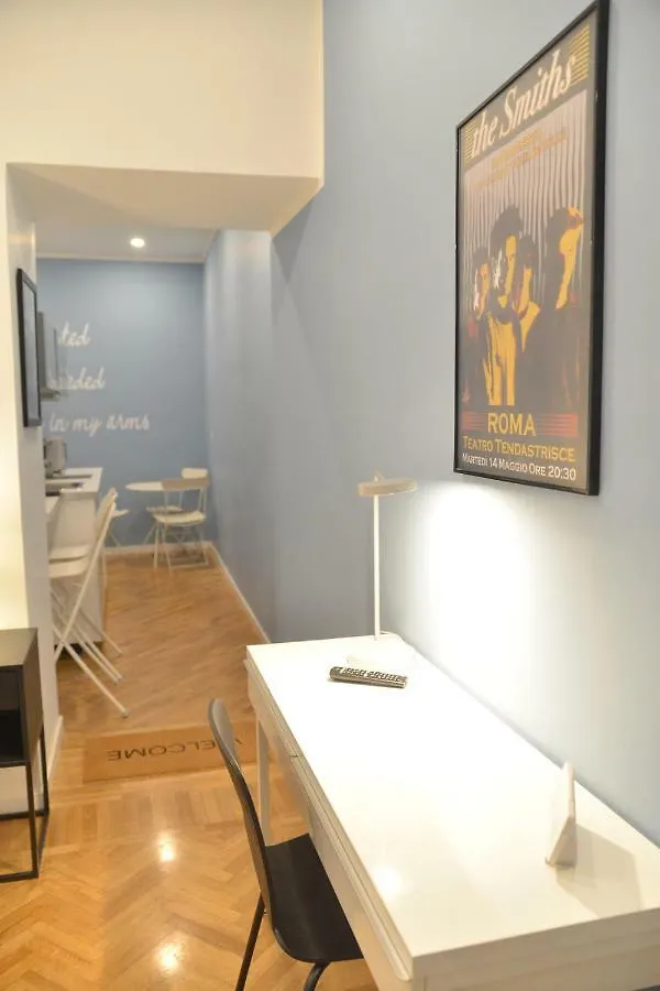 ** בית הארחה All You Need Is Rome Guesthouse איטליה